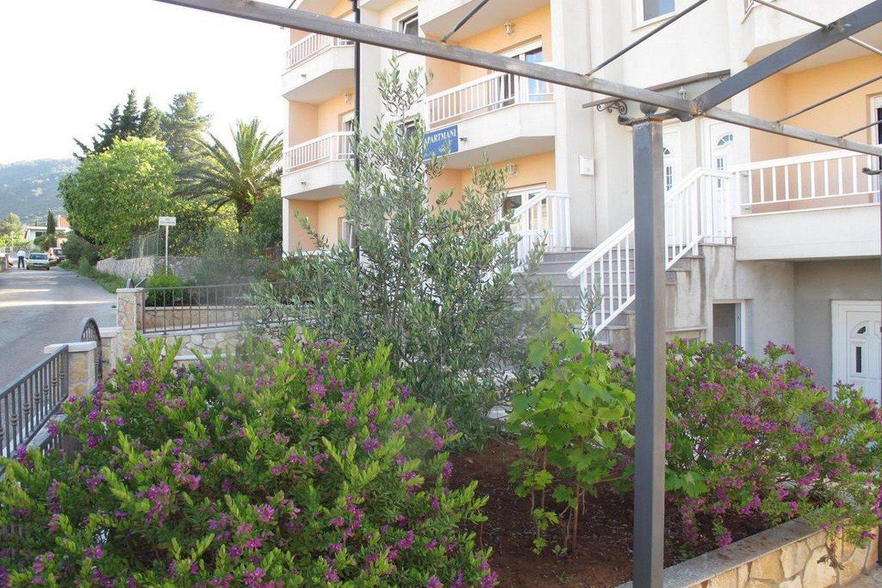 Apartments Mia Stari Grad  Exteriör bild