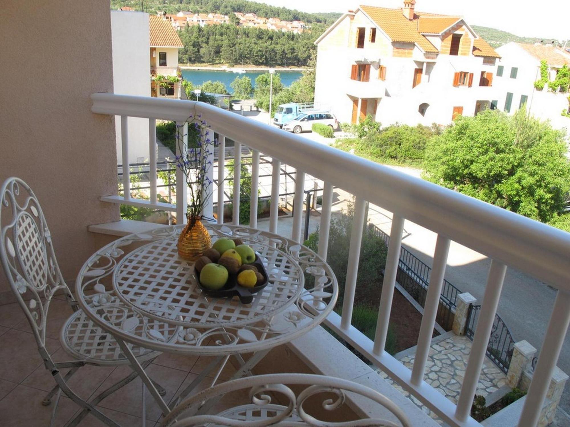 Apartments Mia Stari Grad  Rum bild