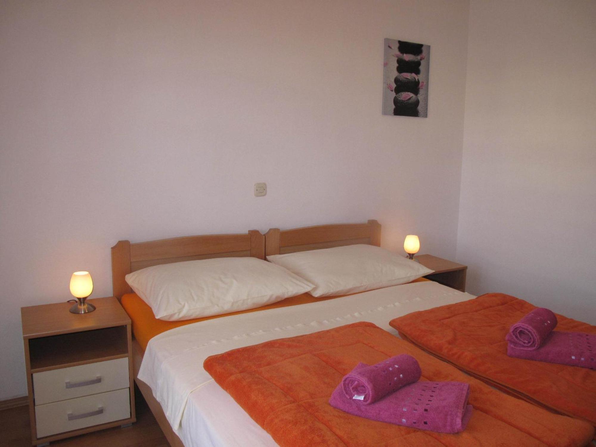 Apartments Mia Stari Grad  Rum bild