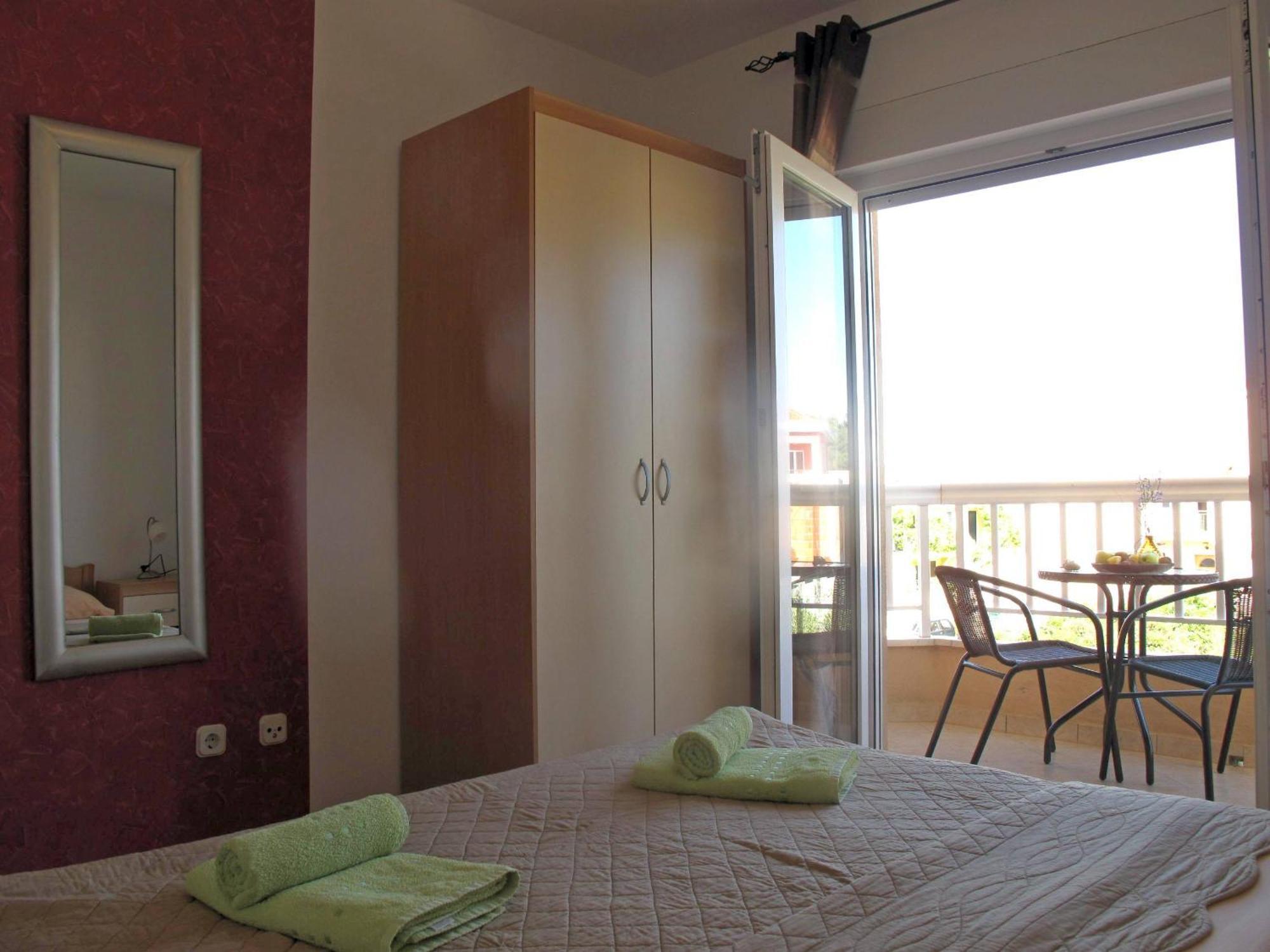 Apartments Mia Stari Grad  Rum bild